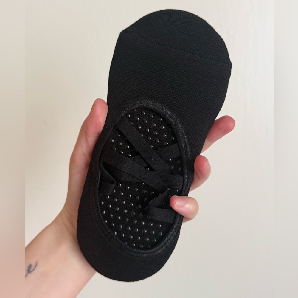 Black Strappy Ballet Pilates / Yoga Grip Non-Slip Socks